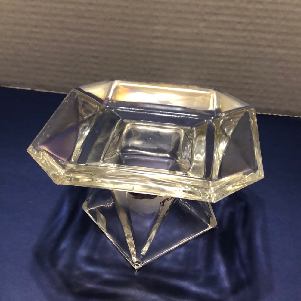Pillar candle holder